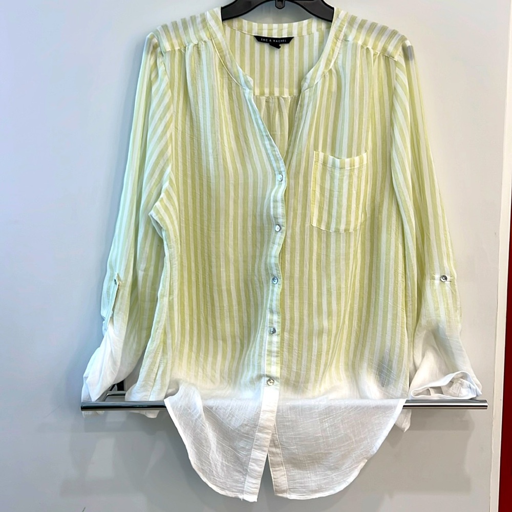 Zac & Rachel XL semi sheer blouse